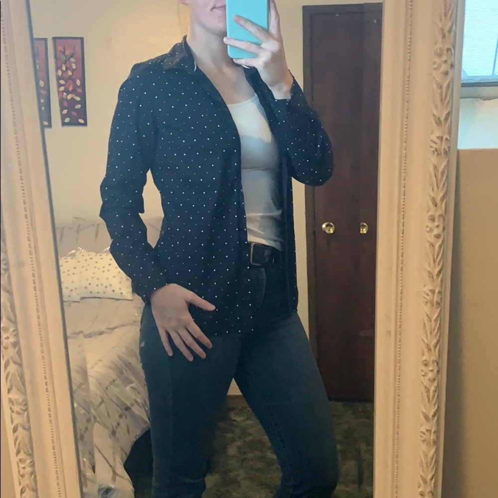 Polka dot Tommy Hilfiger button down!